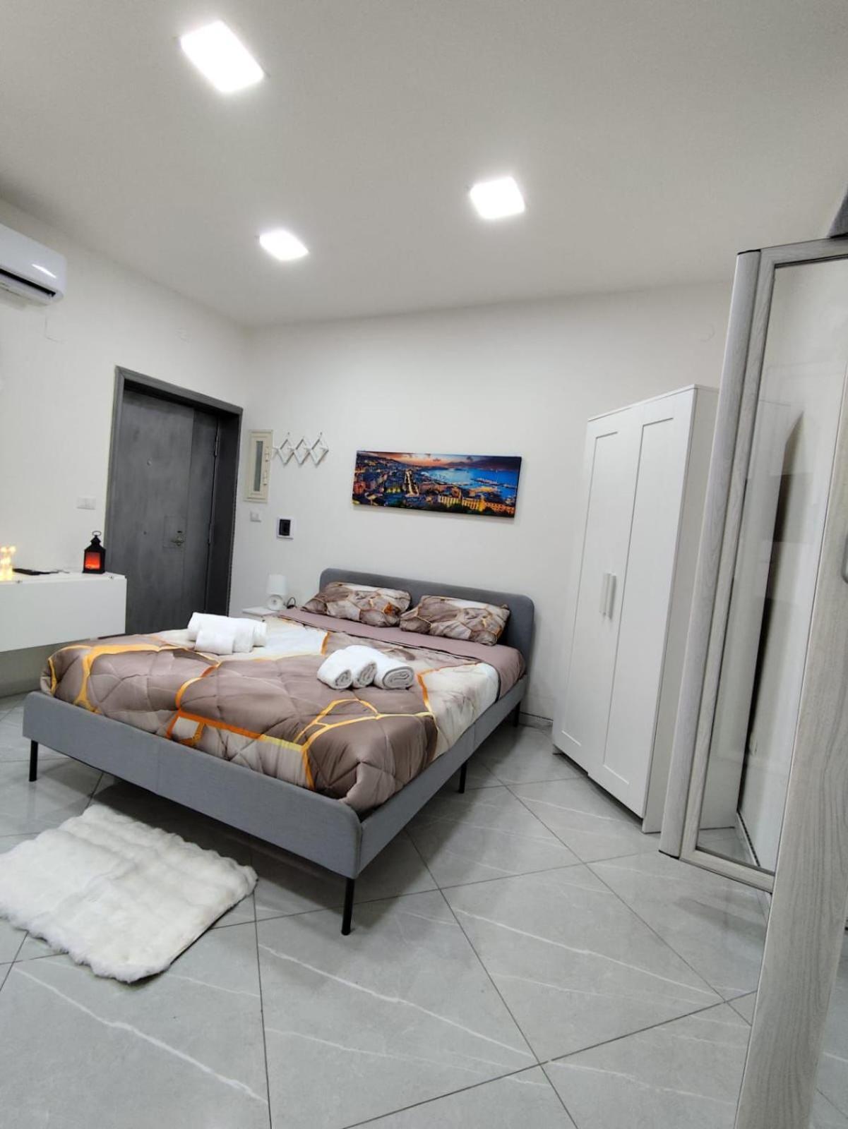 Апартаменты Bro And Sis House Неаполь Экстерьер фото
