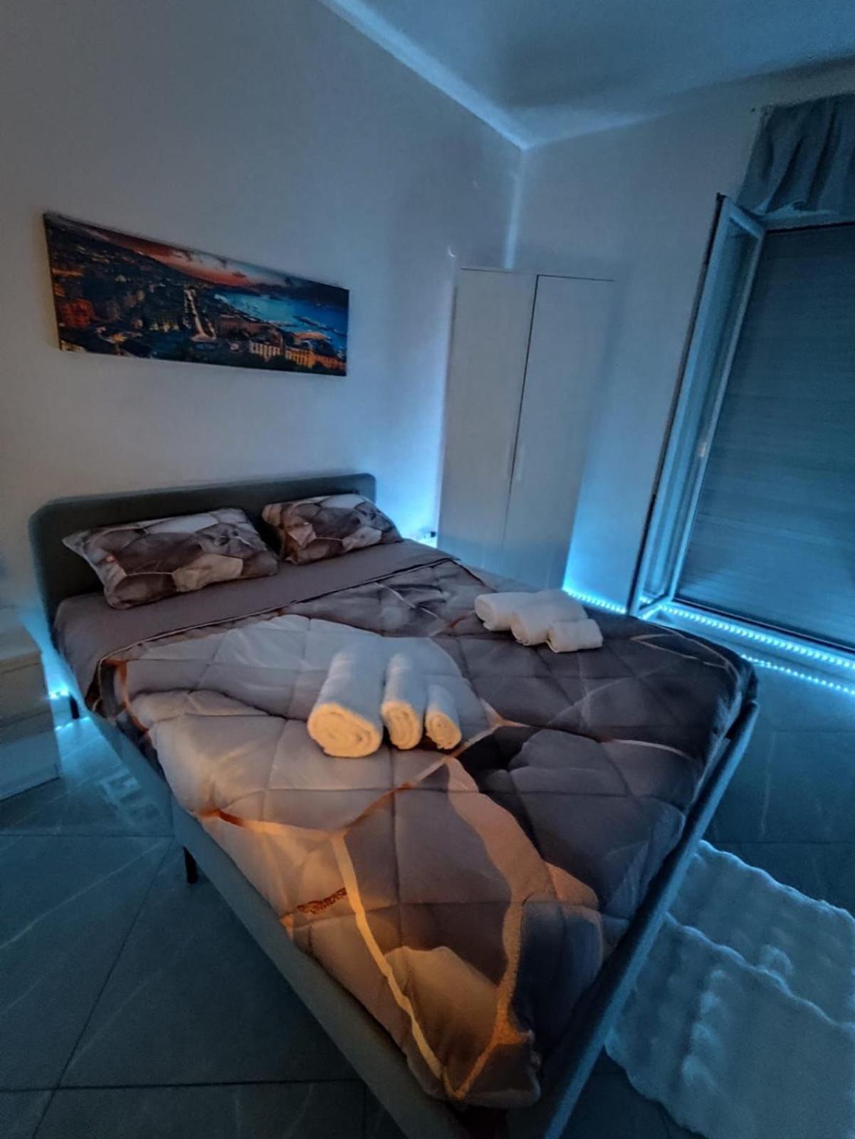 Апартаменты Bro And Sis House Неаполь Экстерьер фото